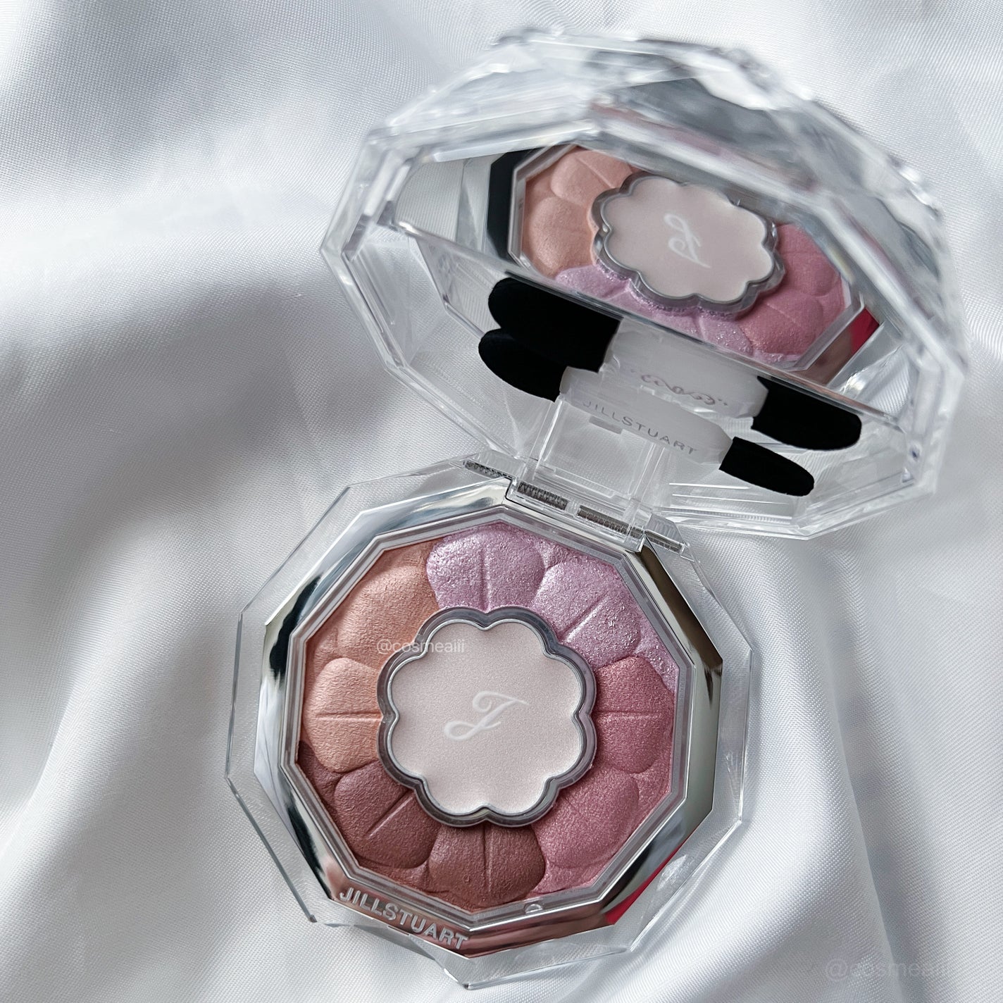 ジルスチュアート ブルームクチュール アイズ/JILL STUART/アイシャドウパレットを使ったクチコミ(3枚目)