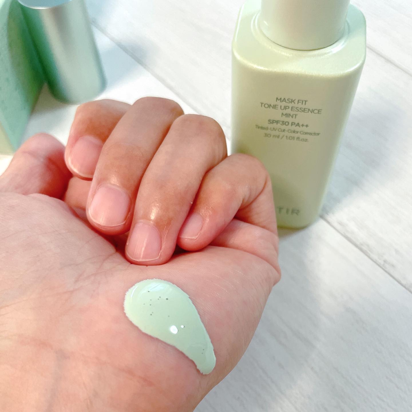 マスクフィットトーンアップエッセンス/TIRTIR(ティルティル)/化粧下地を使ったクチコミ（2枚目）