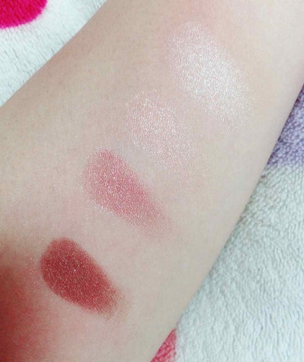 リアルクローズシャドウ/excel/アイシャドウパレットを使ったクチコミ(2枚目)