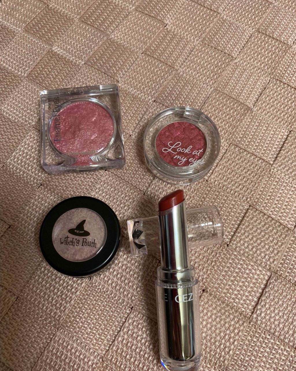 ルックアット マイアイジュエル/ETUDE/単色アイシャドウを使ったクチコミ（1枚目）