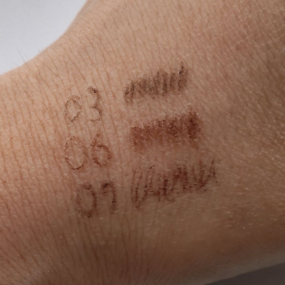 超細芯アイブロウ 07 モーヴブラウン/CEZANNE/アイブロウペンシルを使ったクチコミ（3枚目）