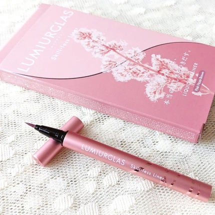 スキルレスライナー/LUMIURGLAS/リキッドアイライナーを使ったクチコミ(3枚目)