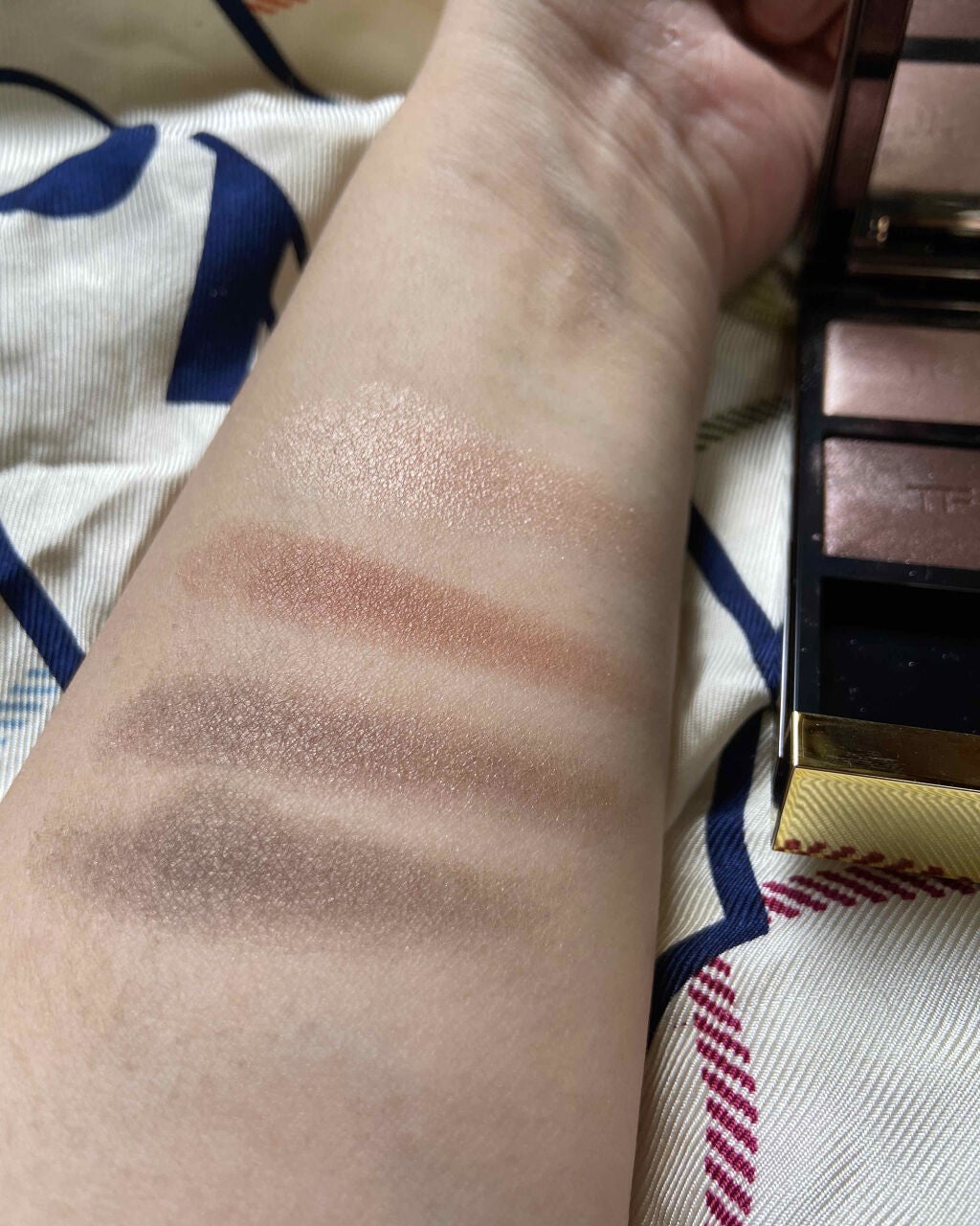 アイ カラー クォード/TOM FORD BEAUTY/アイシャドウパレットを使ったクチコミ(2枚目)