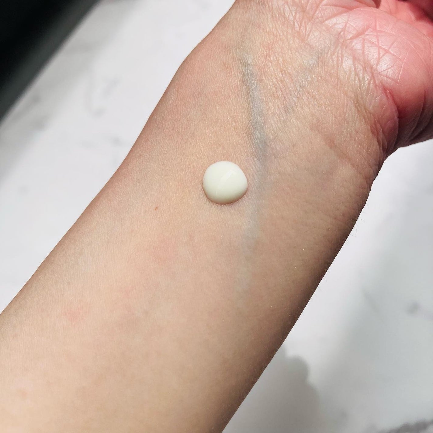 植物から生まれたミツバチUVミルク/アピセラピーコスメティクス/日焼け止めミルクを使ったクチコミ(2枚目)