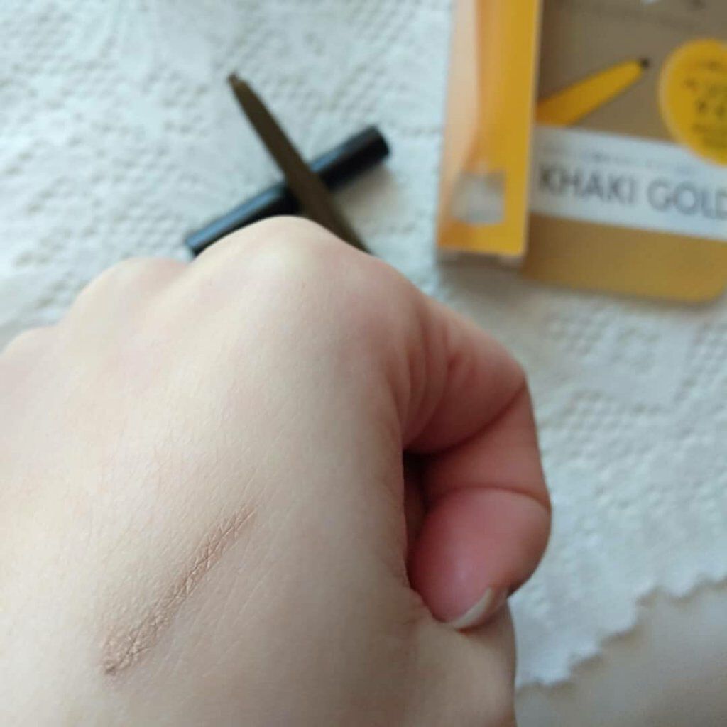 アヴァンセ ジョリ･エ ジョリ･エ クリーミィカラーライナー カーキゴールド/アヴァンセ/ペンシルアイライナーを使ったクチコミ（3枚目）