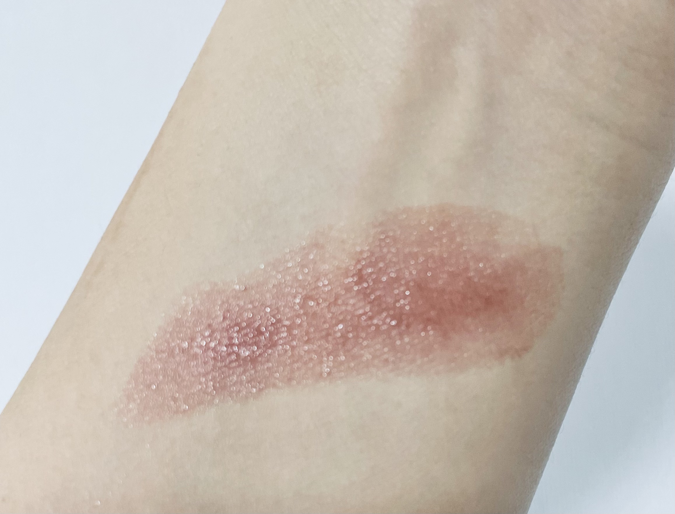 ボンディンググロウリップスティック/Laka/口紅を使ったクチコミ（2枚目）