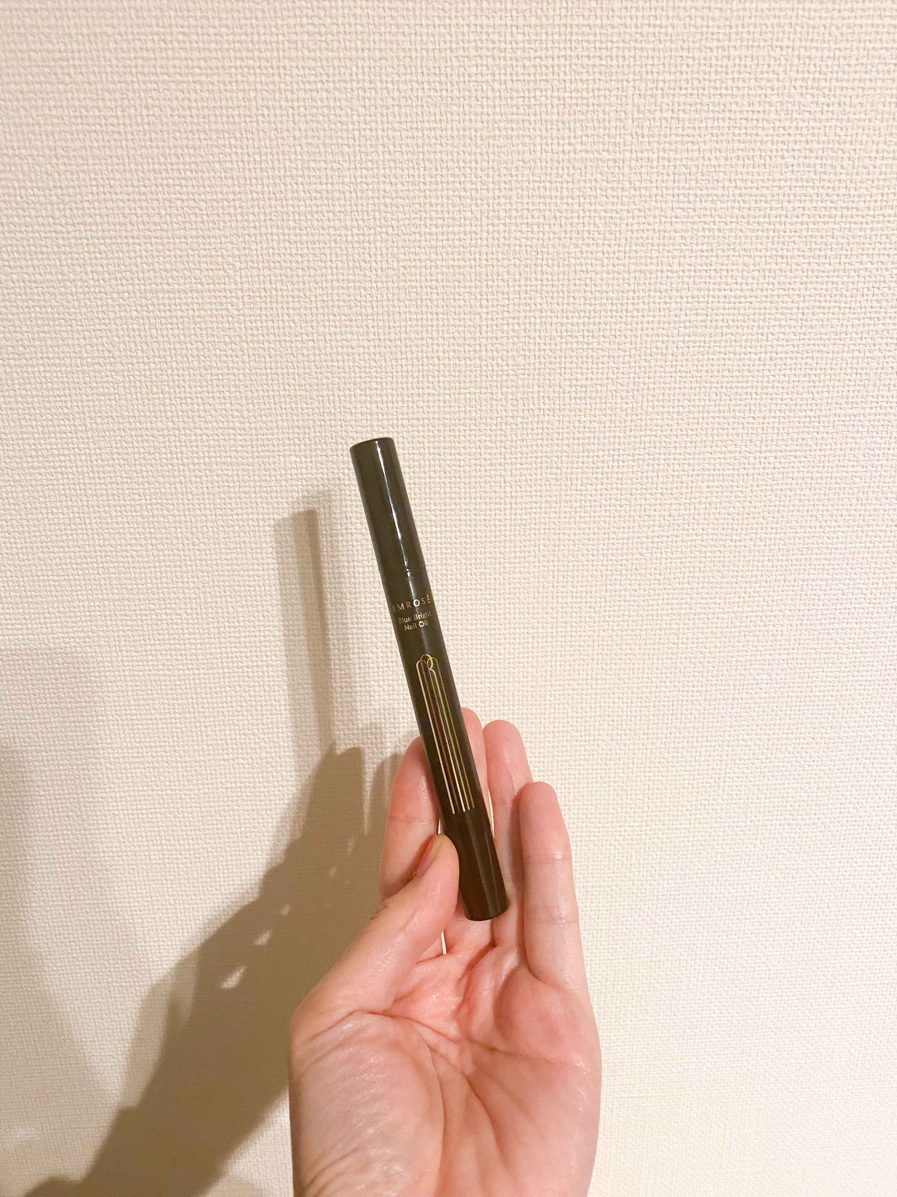 ブルーブライトネイルオイル/EMROSÉ/ネイルオイル・トリートメントを使ったクチコミ（2枚目）