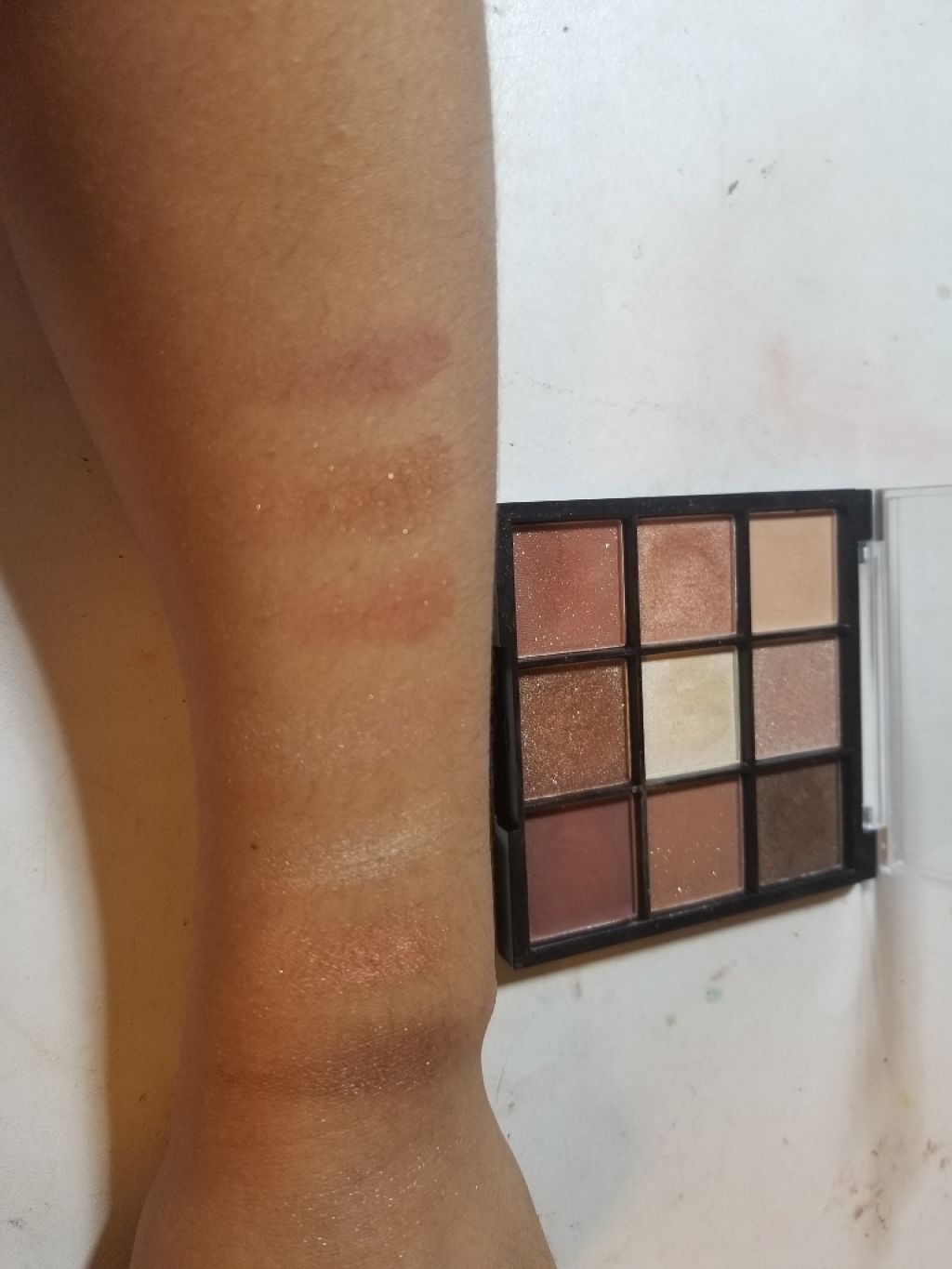 UR GLAM BLOOMING EYE COLOR PALETTE/U R GLAM/アイシャドウパレットを使ったクチコミ(2枚目)