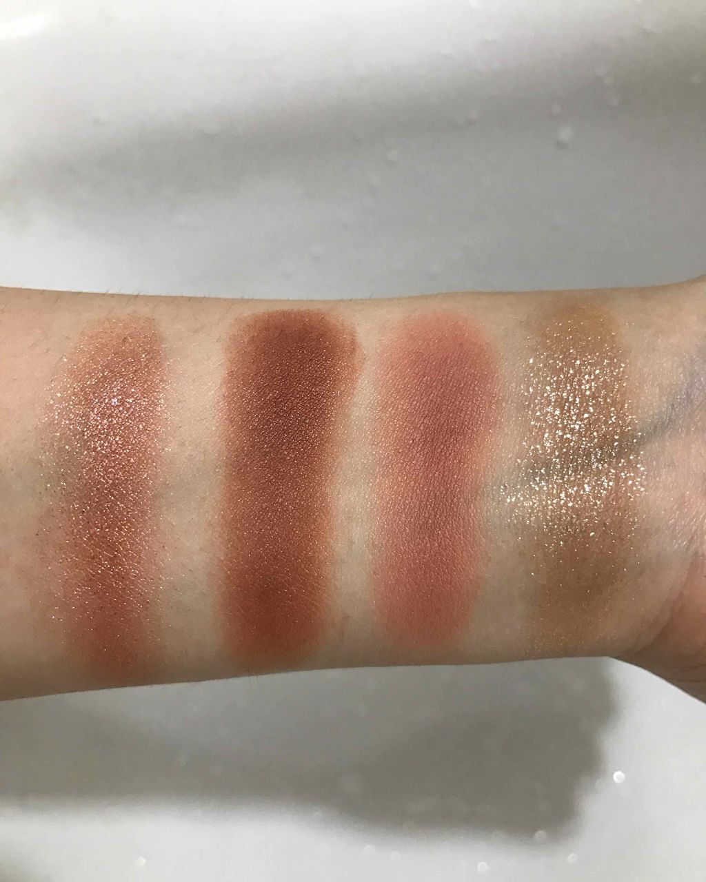 Super Shock Shadow/ColourPop/単色アイシャドウを使ったクチコミ(3枚目)