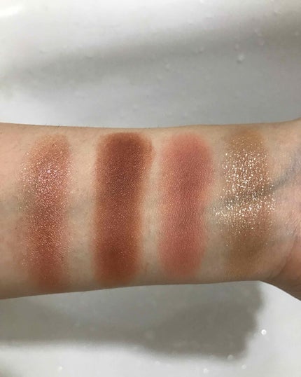 Super Shock Shadow/ColourPop/単色アイシャドウを使ったクチコミ(3枚目)