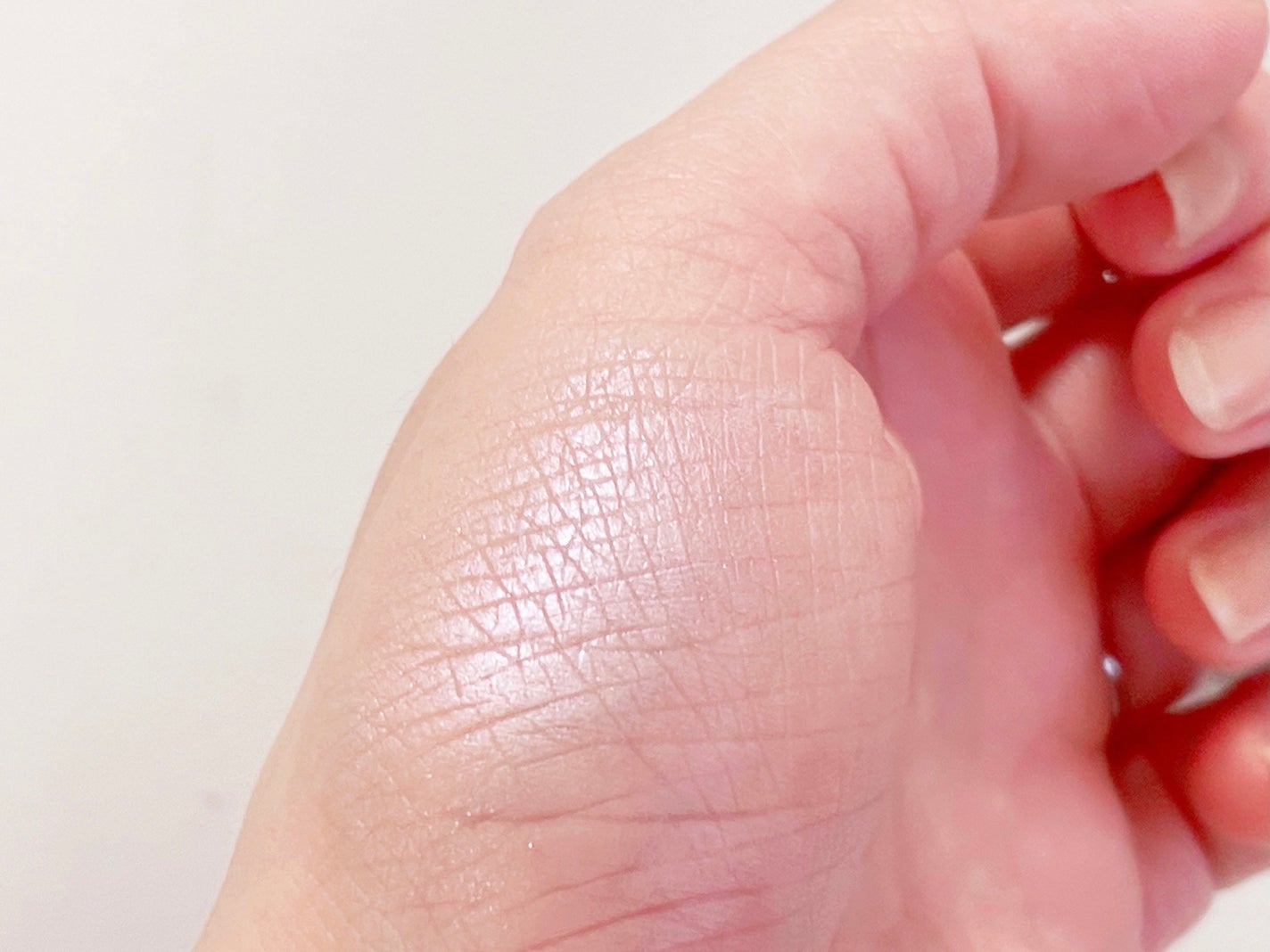 パールグロウニュアンサー/CEZANNE/パウダーハイライトを使ったクチコミ(3枚目)