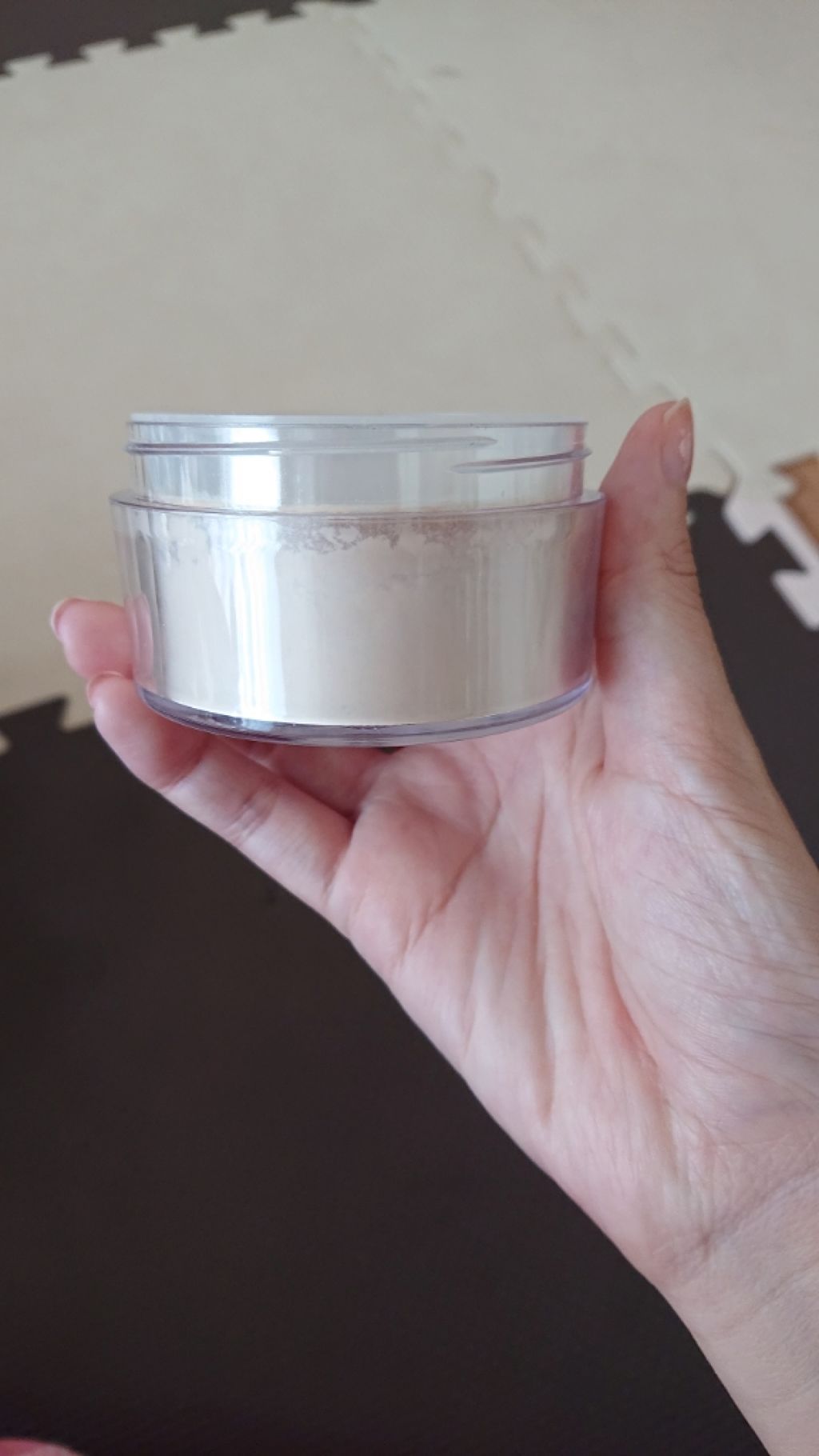 エンリッチングパウダー/チャコット・コスメティクス/ルースパウダーを使ったクチコミ(4枚目)