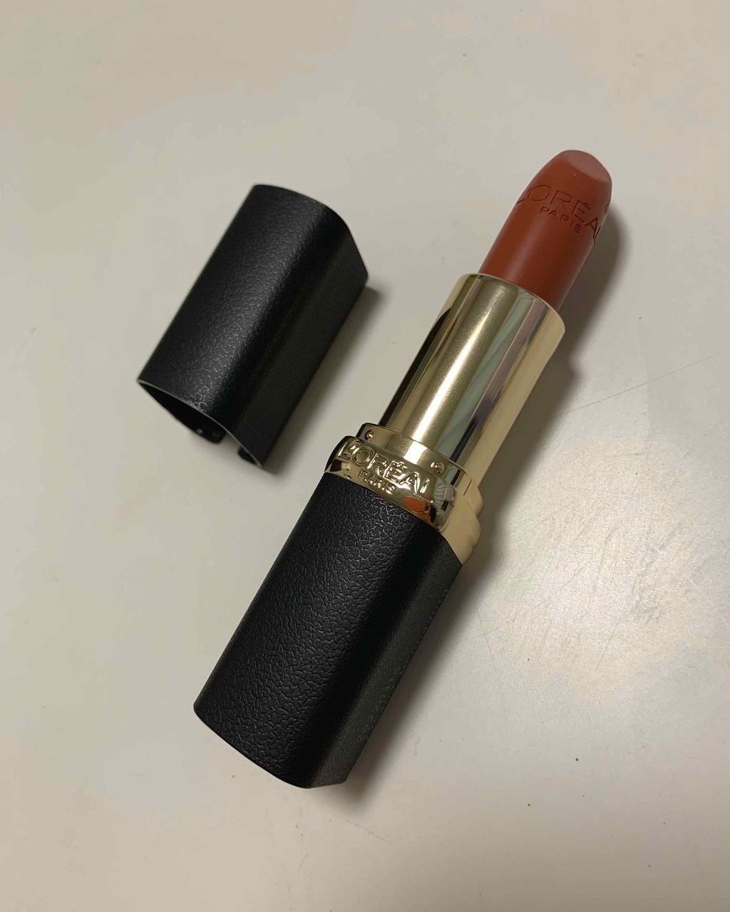 カラーリッシュモイストマットN/ロレアル パリ/口紅を使ったクチコミ（2枚目）