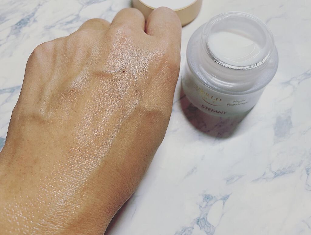 ワールド ワン ナイトリペアージュ/ステファニー/フェイスクリームを使ったクチコミ(4枚目)