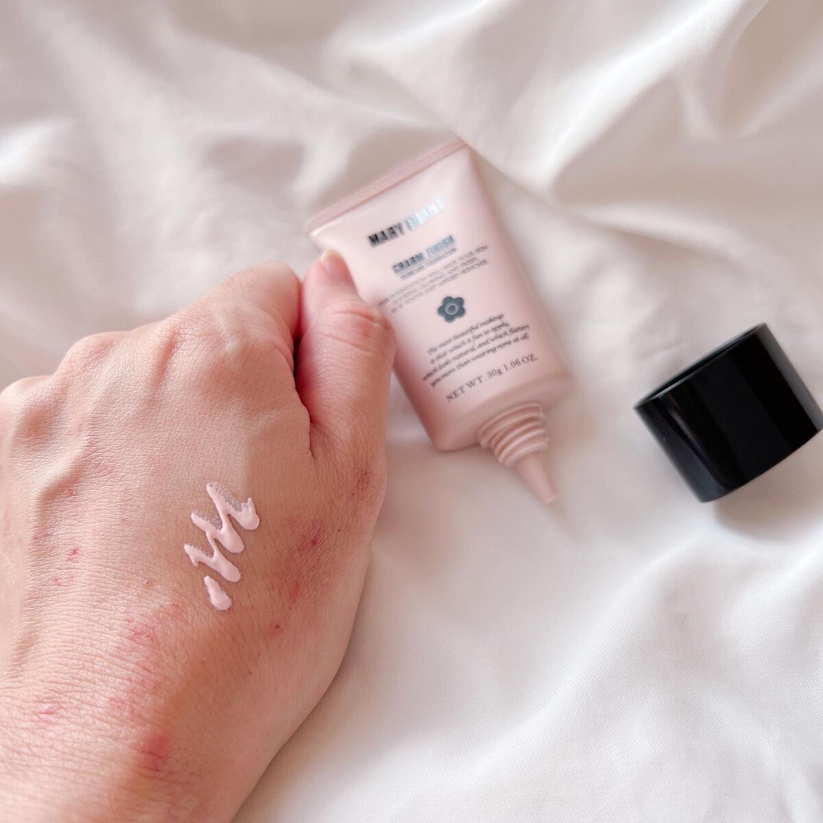 チャーム フィニッシュ  01 シルキーピンク/MARY QUANT/クリーム・エマルジョンファンデーションを使ったクチコミ（2枚目）