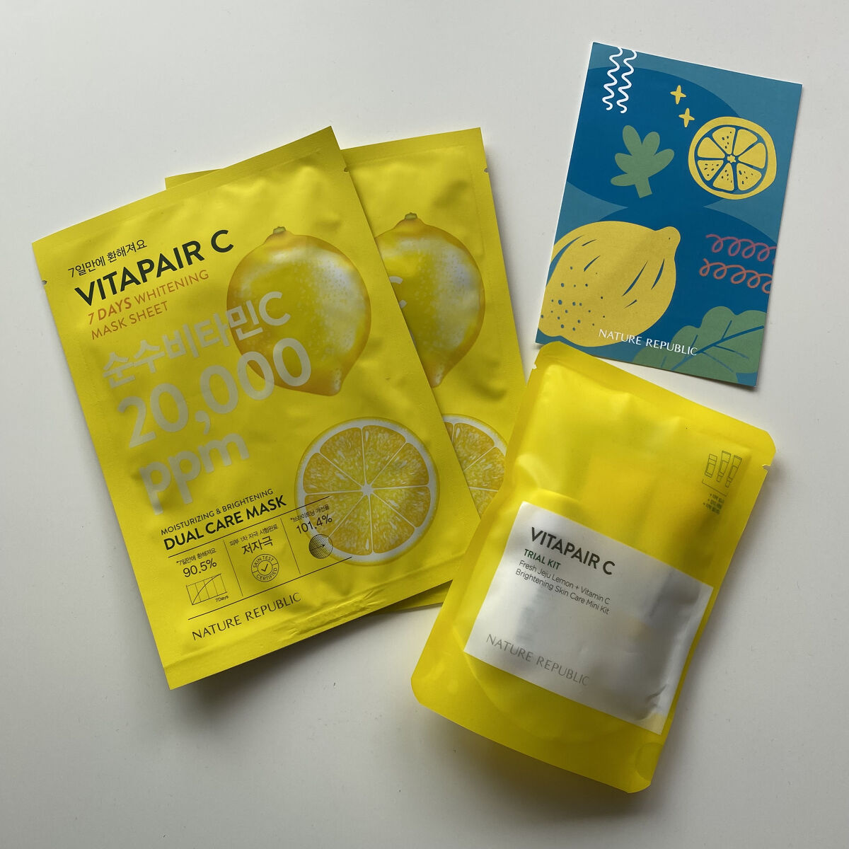 Qoo10にてトナーを購入したところ
オマケで付属してきたトライアルセットと
マスクがとっても豪華でした🌼💛

付属してきた内容物
○VITAPAIR C トライアルキット
トナー
ダークスポットセラム
ジェルクリーム
○VITAPAI