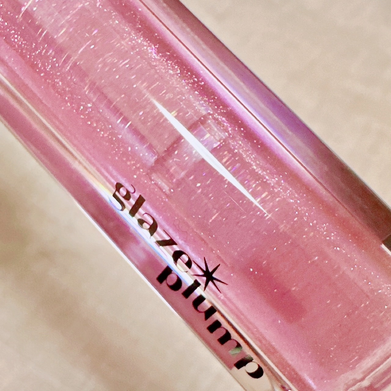 グレーズ プランパーグロス バイオレットクォーツ/ETUDE/リッププランパーを使ったクチコミ（2枚目）