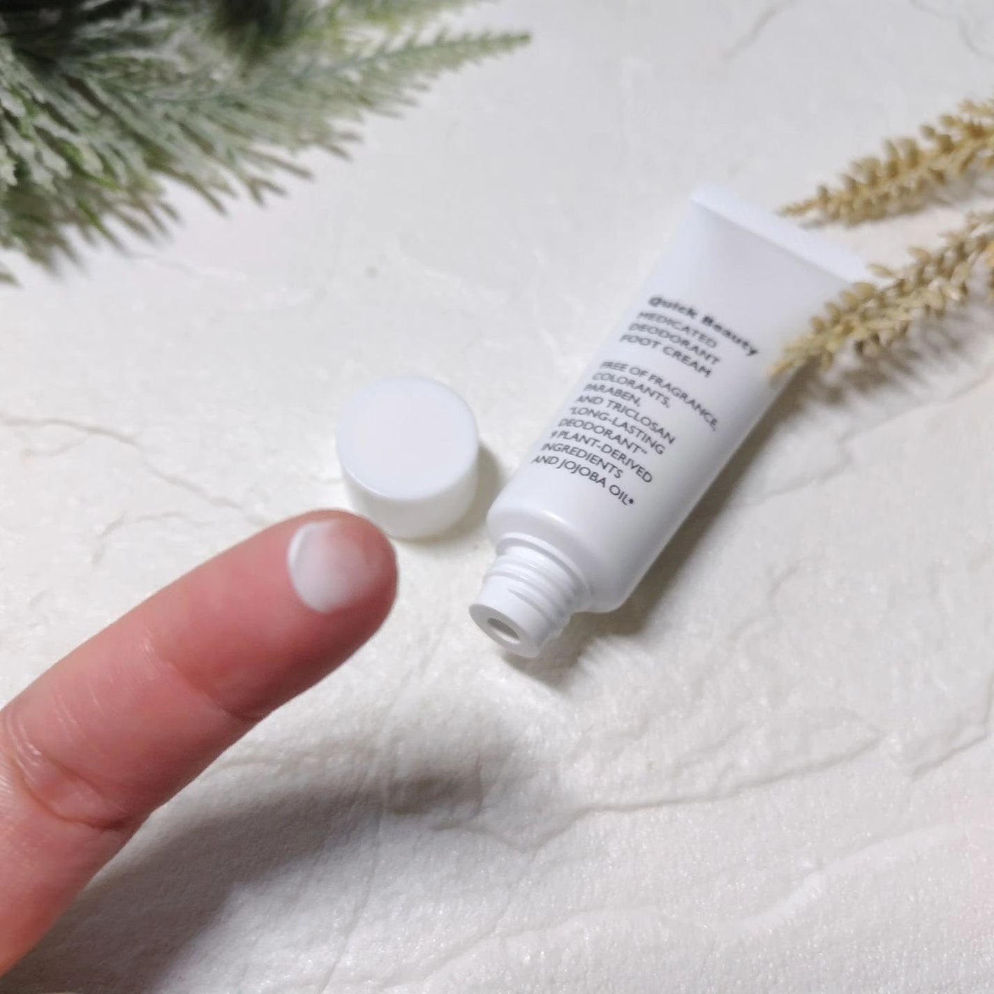 QB 薬用デオドラントフットクリーム 40C/クイックビューティー/デオドラント・制汗剤を使ったクチコミ(2枚目)