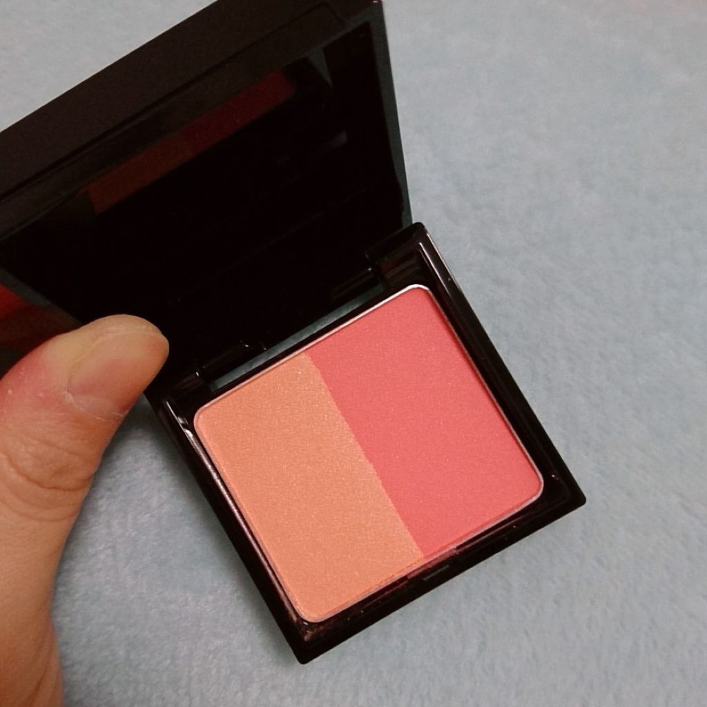 3Dコントラスティングチークス/KATE/パウダーチークを使ったクチコミ(2枚目)