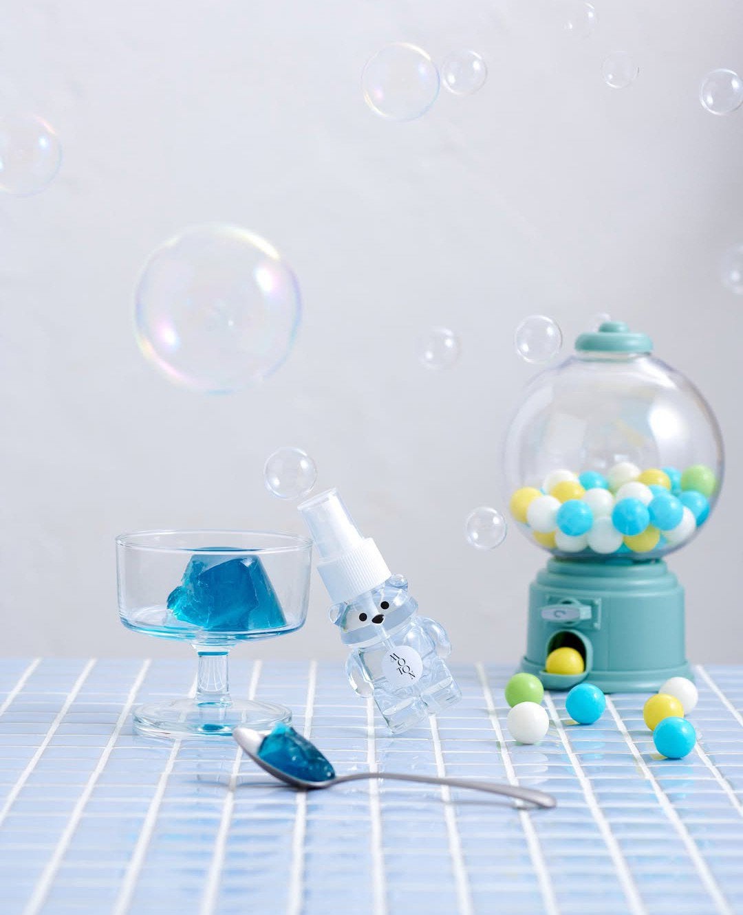 めい on LIPS 「香水級と話題のヘアオイルからの新作!くまちゃんボトルが可愛いす..」(4枚目)