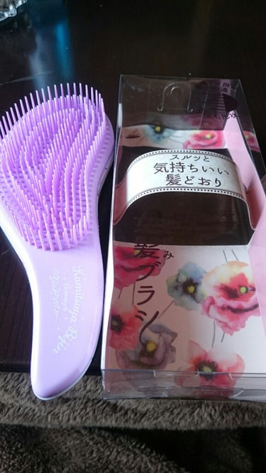 アヌシ 女髪ブラシのクチコミ「Venus Hair Brush 女髪ブラシ🎵
値段は分からない(^_^;)
乾いた髪濡れた髪.....」（3枚目）