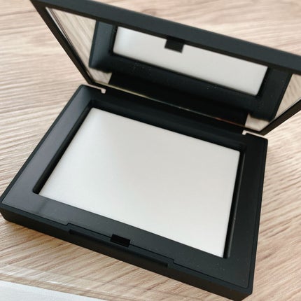 ライトリフレクティングセッティングパウダー プレスト N/NARS/プレストパウダーを使ったクチコミ(4枚目)