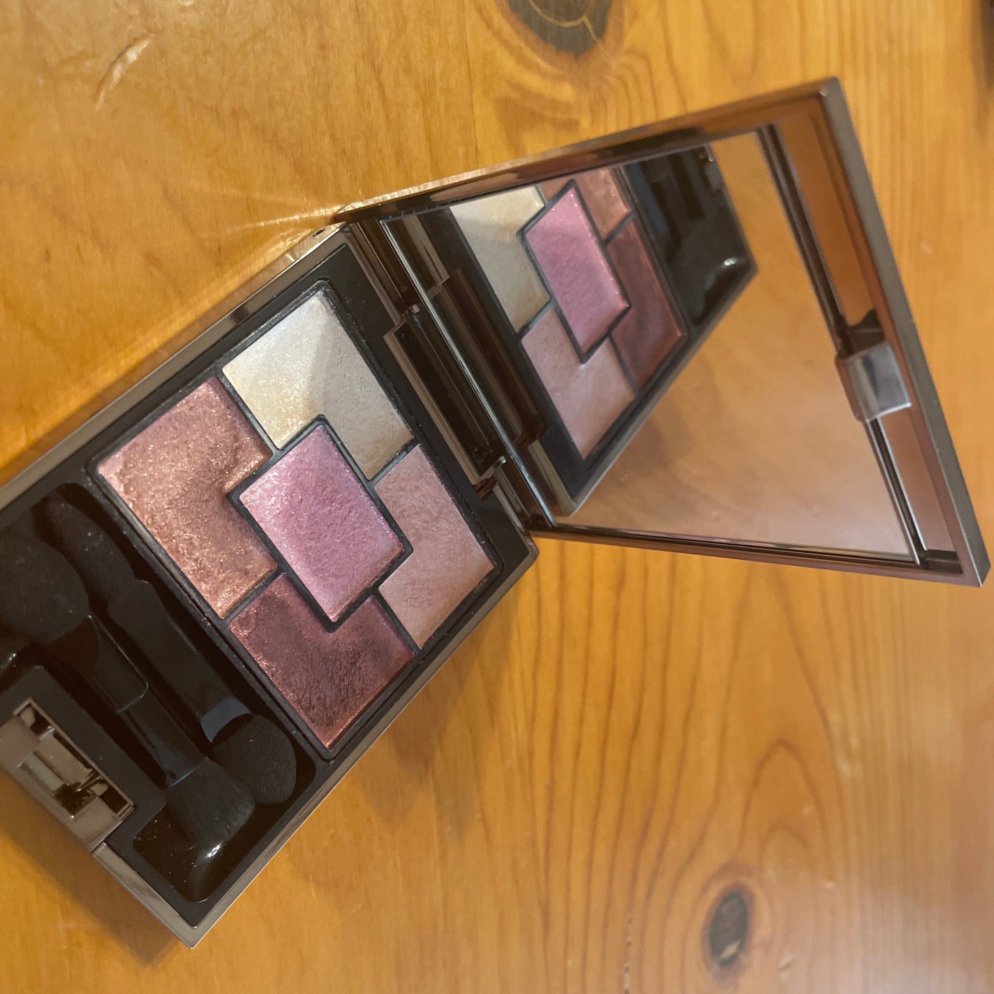 ジェミネイトアイズ N/LUNASOL/アイシャドウパレットを使ったクチコミ(1枚目)