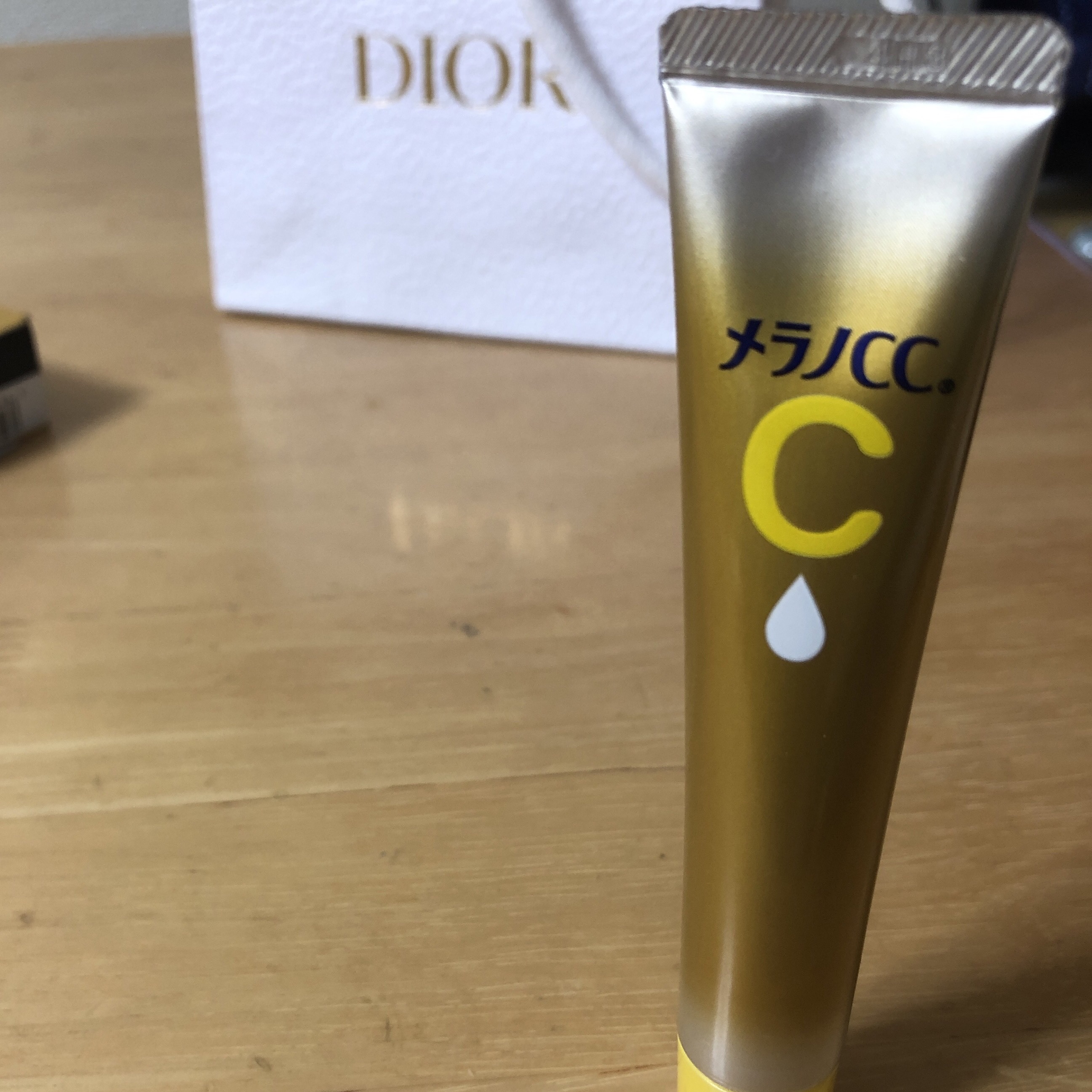 薬用しみ集中対策 プレミアム美容液/メラノCC/美容液を使ったクチコミ（1枚目）