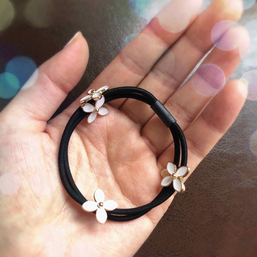 とみてぼし on LIPS 「🌼ディーホリックフラワーチャームヘアゴムディーホリックでお買い..」(1枚目)