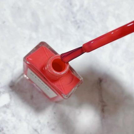 グリーン ナチュラルネイルカラー/manucurist/マニキュアを使ったクチコミ(3枚目)