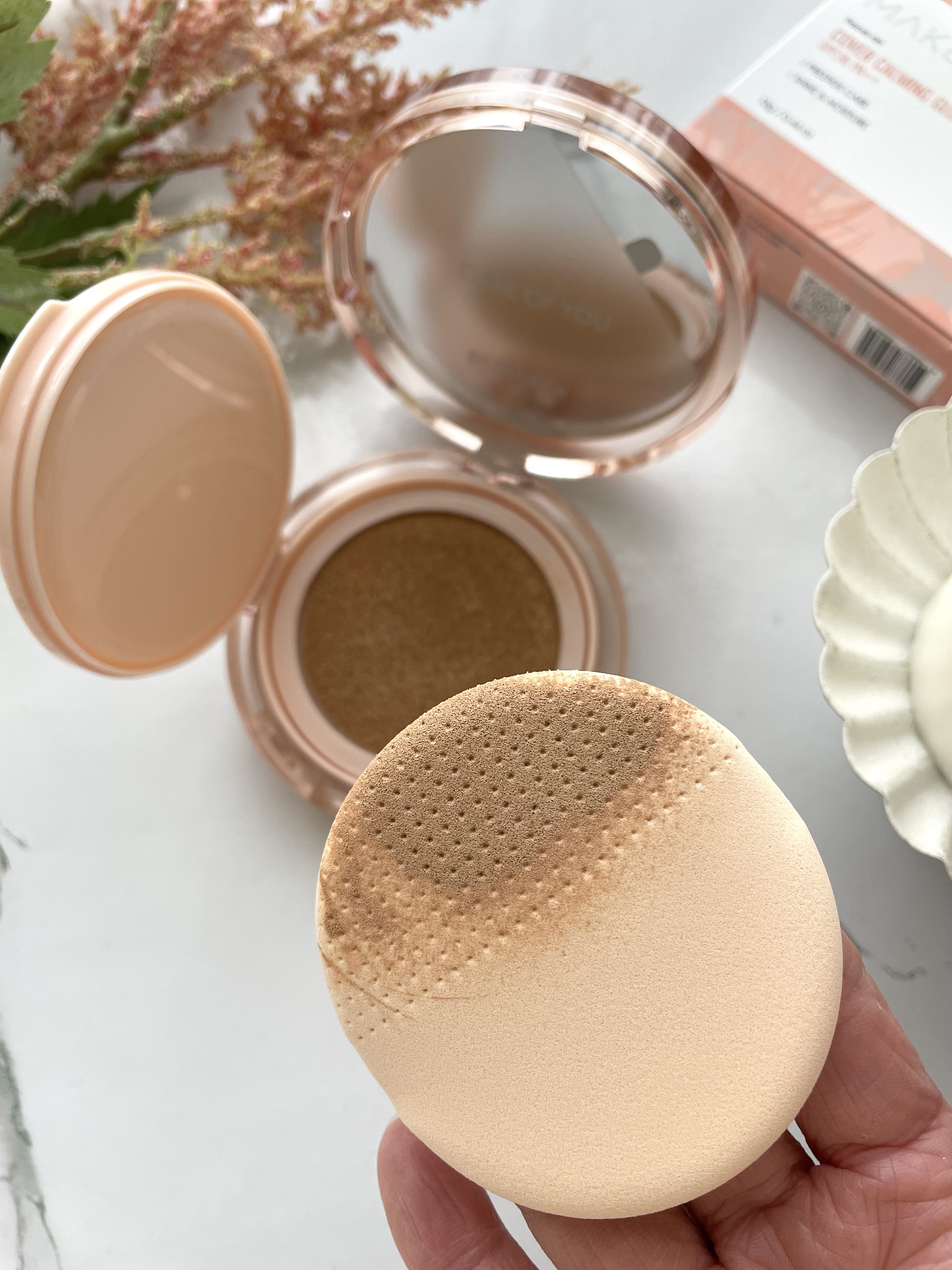 ヌードカーミンググロークッション/MAKE9/クッションファンデーションを使ったクチコミ（3枚目）