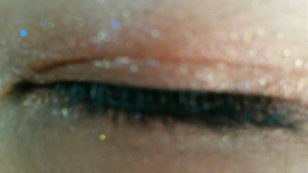 バレンタインボックス/VAVI MELLO/アイシャドウパレットを使ったクチコミ(3枚目)