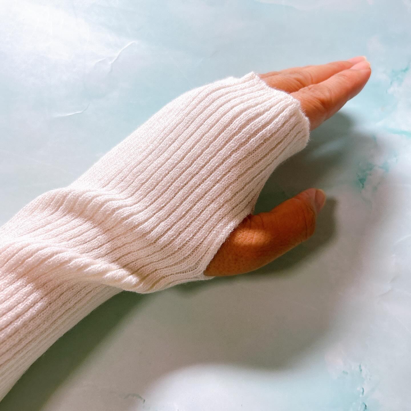 メリノウールアームカバー/LINOR/ネック・デコルテケアを使ったクチコミ（2枚目）