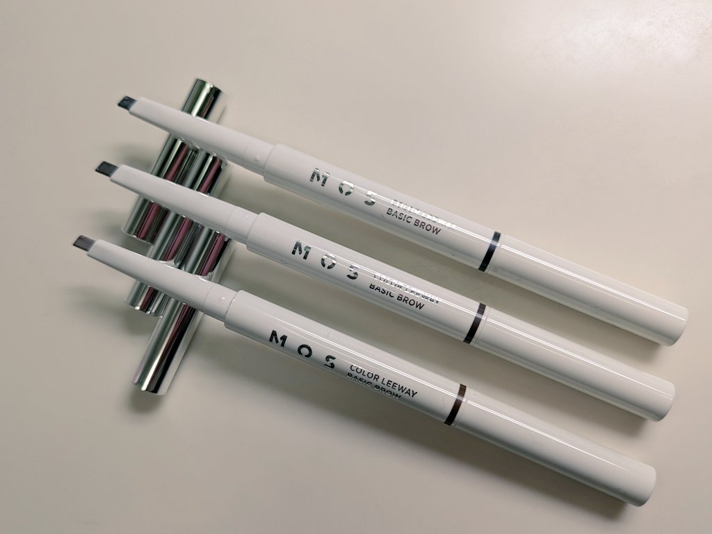 カラーリーウェイベーシックブロウ 01 Charcoal Brown/MOS/アイブロウペンシルを使ったクチコミ（2枚目）
