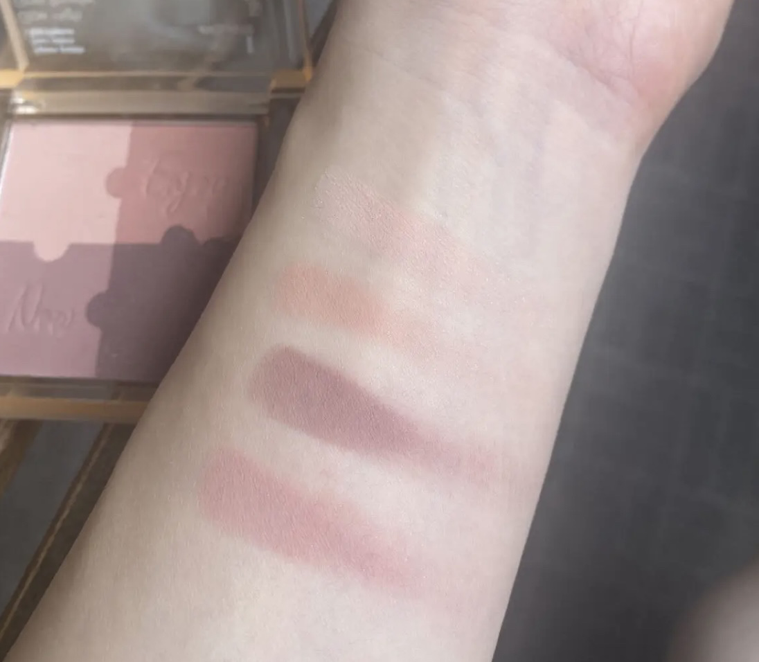 xixi xixiJigsaw puzzle Four colors Eye shadowのクチコミ「🧩xixi
🧩Jigsaw puzzle Four colors Eye shadow

🧩パ.....」（2枚目）