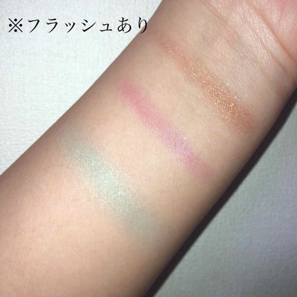 シャドーカスタマイズ/MAJOLICA MAJORCA/単色アイシャドウを使ったクチコミ(3枚目)