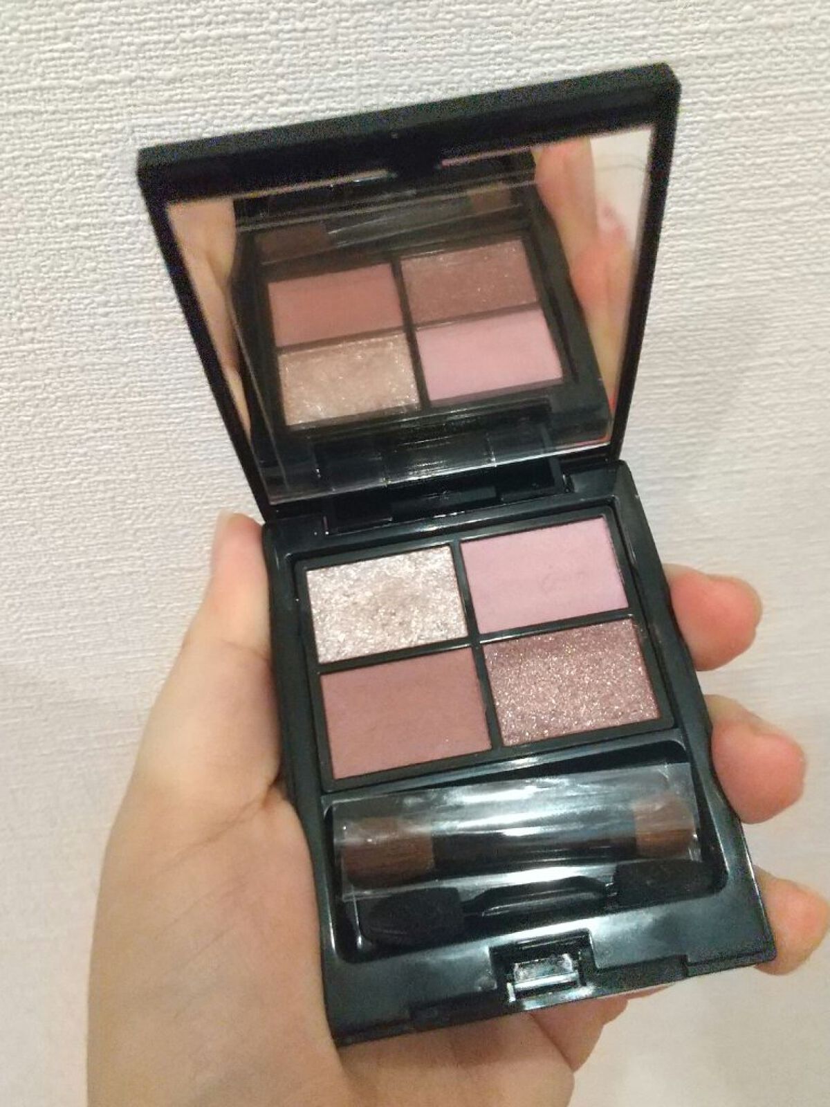 ミネラルクラッシィシャドー/エトヴォス/アイシャドウパレットを使ったクチコミ（1枚目）