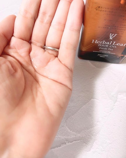 オーガニックヘアオイル フレッシュティーの香り/ハーバルリーフ/ヘアオイルを使ったクチコミ(3枚目)