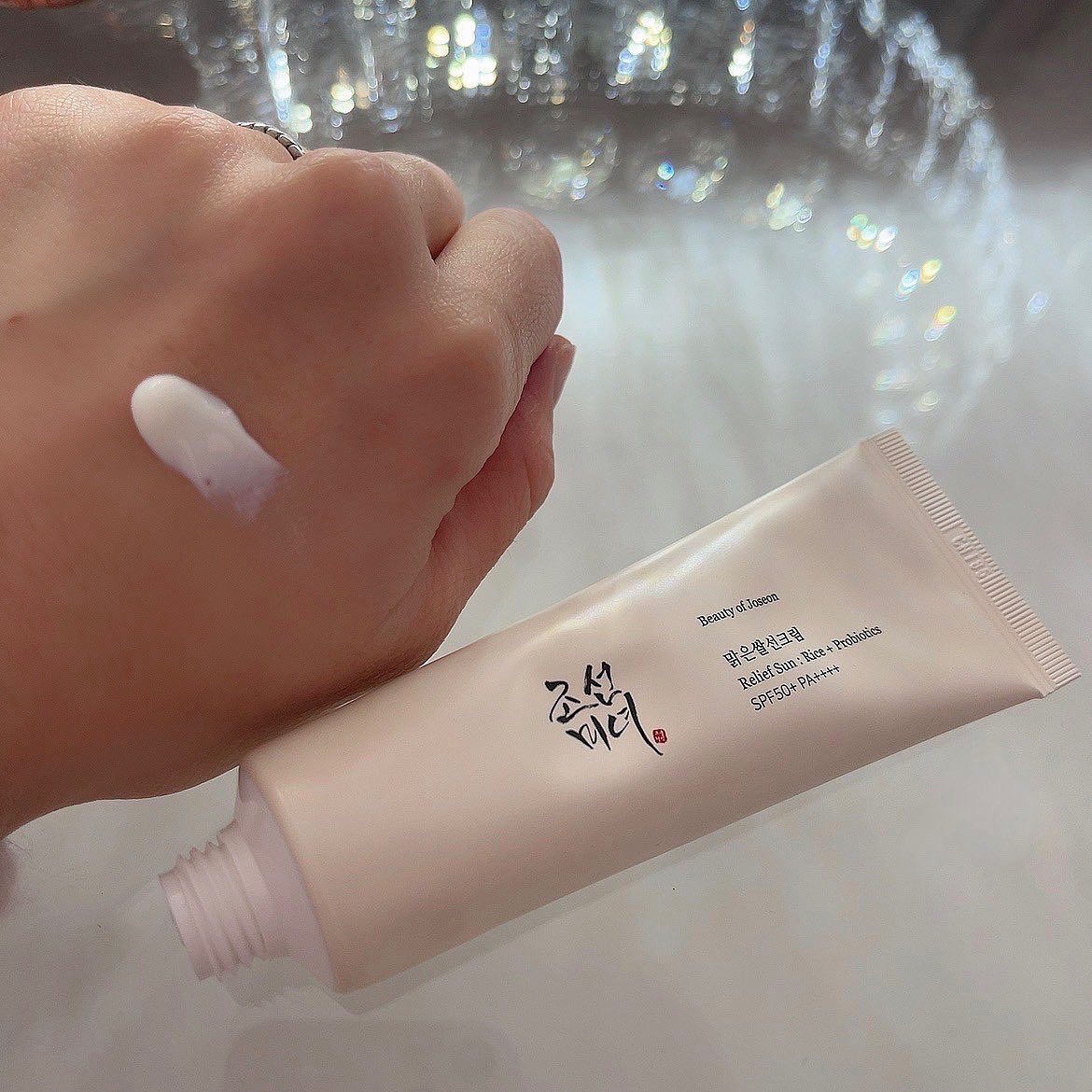 ⁡
⁡
1分に4個ずつ販売されている
グローバル大人気アイテム
＼朝鮮美女の米サンクリーム／
@beautyofjoseon_official 
⁡
☑︎2022年 米国アマゾン サンケア部門1位 受賞
☑︎2023年 オリーブヤング サン