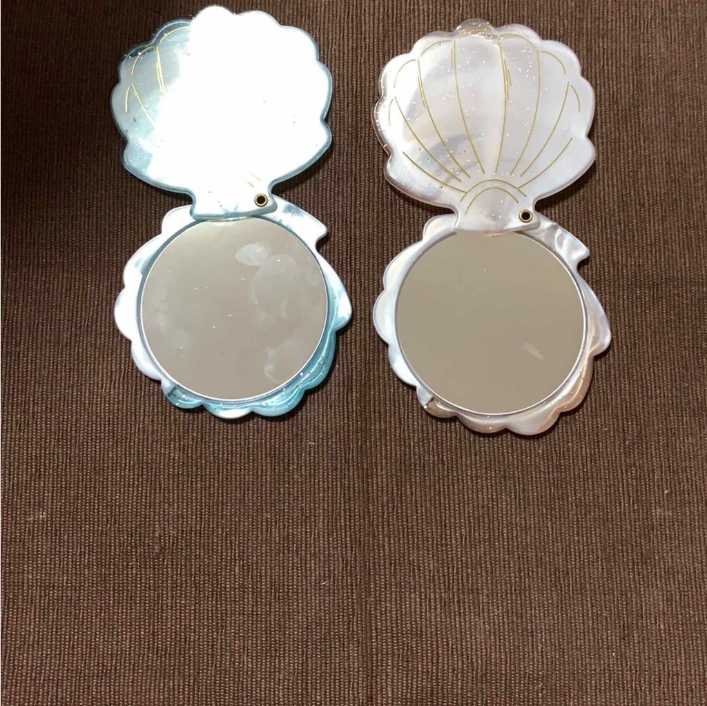 扶美子 on LIPS 「久々です!今日は初めてダイソーのスライド鏡を紹介します!これち..」(2枚目)