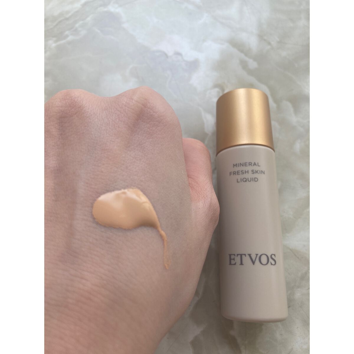 ミネラルフレッシュスキンリキッド/エトヴォス/リキッドファンデーションを使ったクチコミ(2枚目)