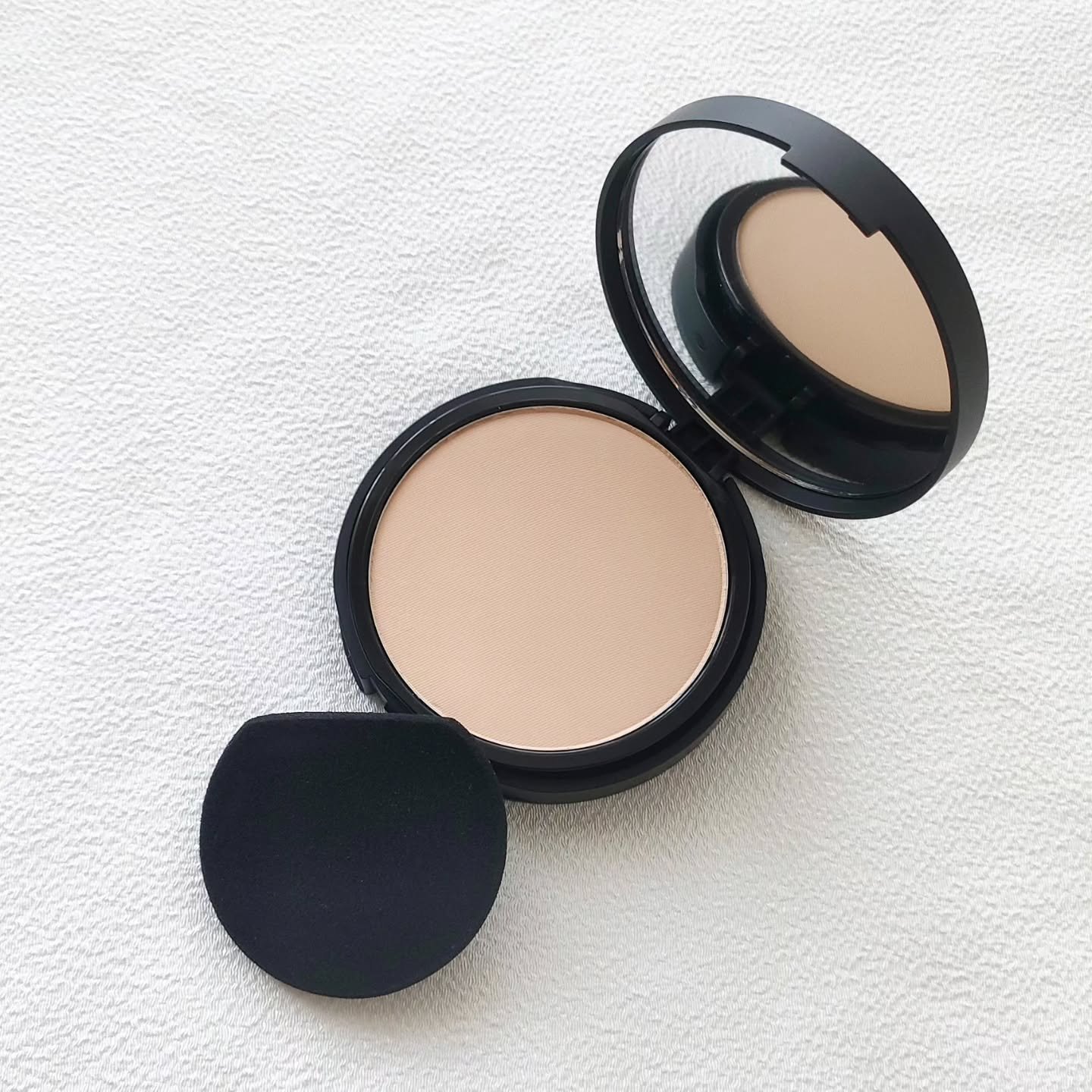 ベアプロ 24HR パウダー ファンデーション/bareMinerals/パウダーファンデーションを使ったクチコミ（3枚目）