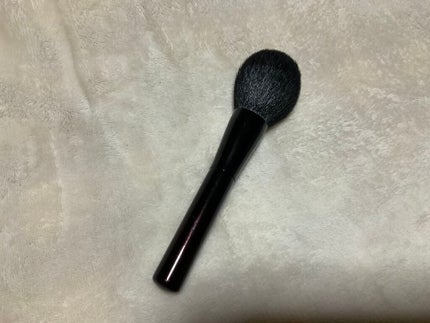 ADDICTION パウダーブラシのクチコミ「軽くパウダーを乗せる用のいいブラシがほしくてADDICTIONのパウダーブラシを購入しました。.....」(1枚目)