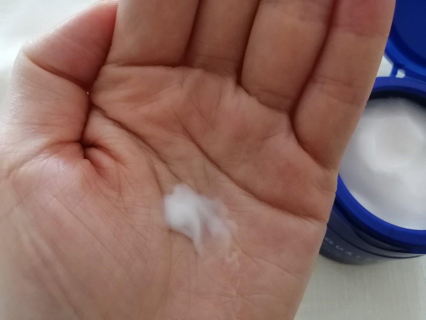 スペシャルジェルクリームA (ホワイト)(医薬部外品)/アクアレーベル/オールインワン化粧品を使ったクチコミ(5枚目)