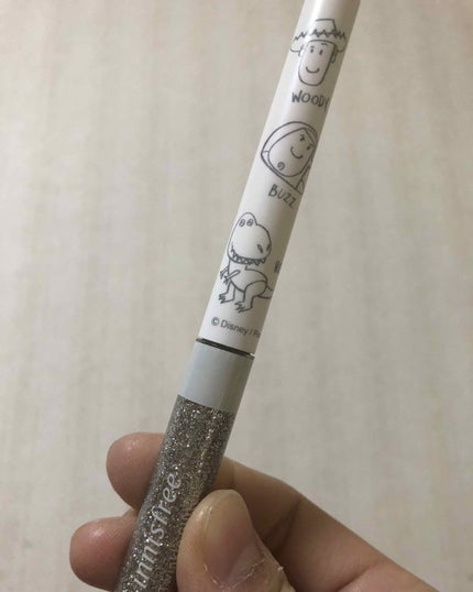 トゥインクル グリッター/innisfree/リキッドアイライナーを使ったクチコミ(2枚目)