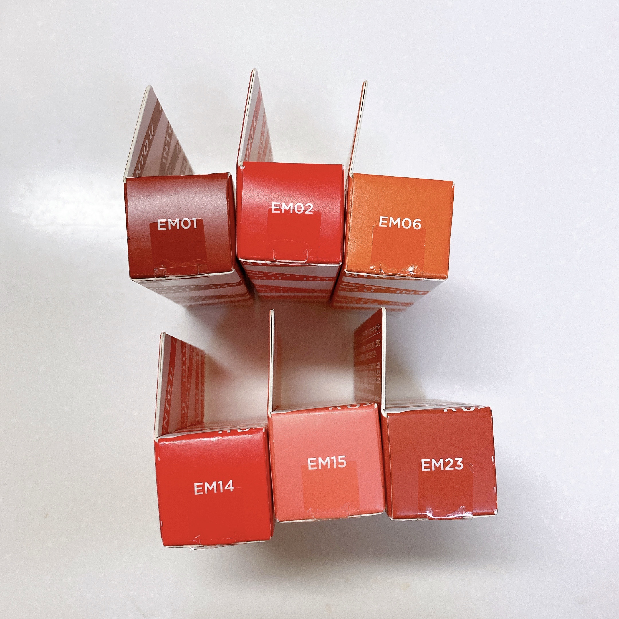 スーパーマットリップ＆チークマッド EM06 人気者オレンジ/INTO U/口紅を使ったクチコミ（3枚目）