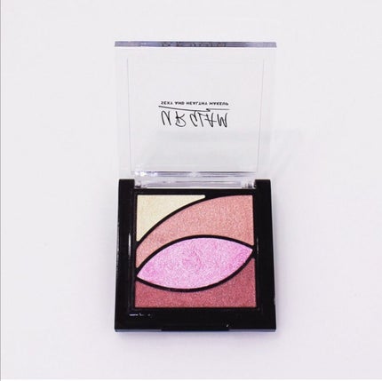 UR GLAM VELVET EYE COLOR PALETTE/U R GLAM/アイシャドウパレットを使ったクチコミ(2枚目)