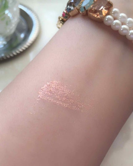 ダズルシャドウ/M・A・C/単色アイシャドウを使ったクチコミ(2枚目)