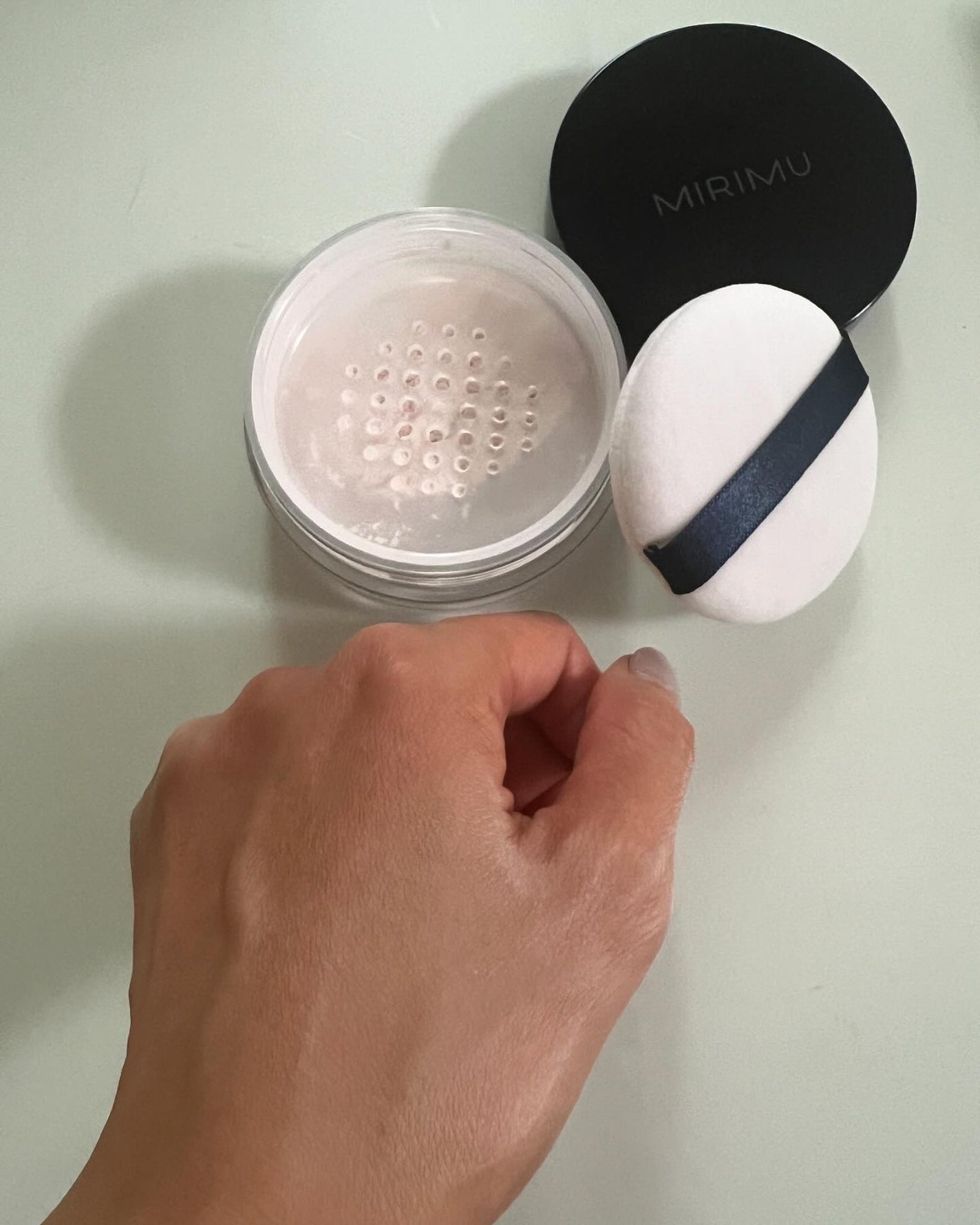 sakura✴︎フォロバ100 on LIPS 「MIRIMUルースパウダー きめ細かい粒子で高密着、やわふわパ..」(3枚目)