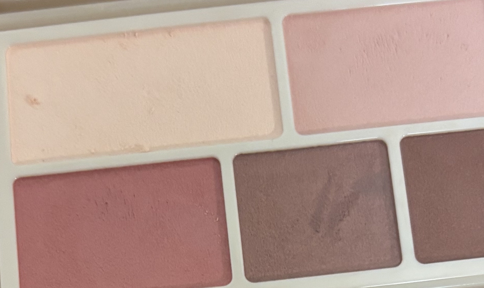 シャドーカスタマイズ/マジョリカ マジョルカ/単色アイシャドウを使ったクチコミ（1枚目）